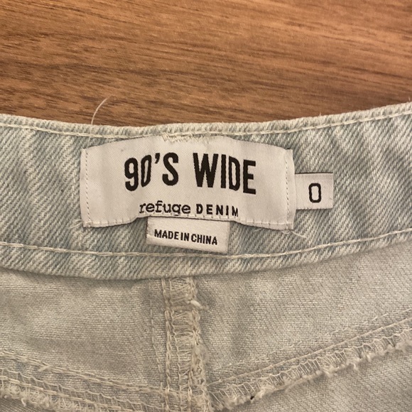 Super good condition, intentional rips. Never worn once :)) - Picture 6 of 6